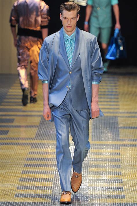 Watch Versace Spring 2013 Menswear 